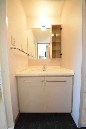 エルムコートの物件内観写真